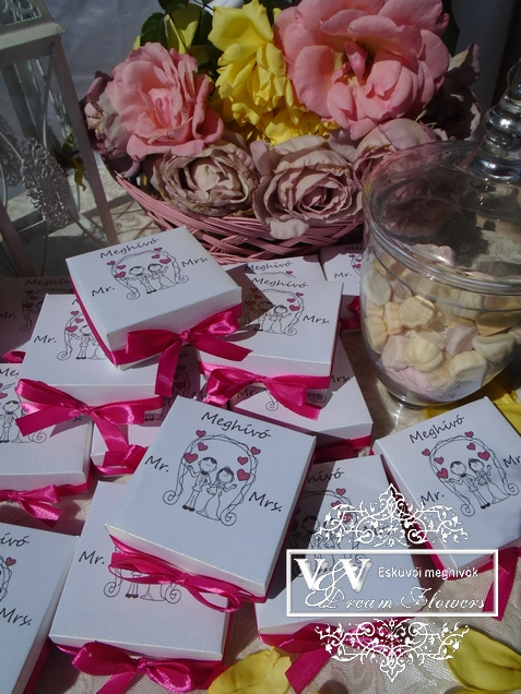 PUZZLE ESKÜVŐI MEGHÍVÓ VIDÁM PINK SZIVECSKÉKKEL (BÁRMILYEN MÁS SZÍNBEN IS RENDELHETŐ!)